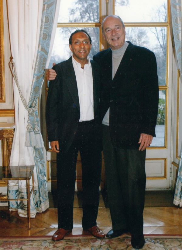 <center>Ibrahim Ingar, Président de 1000 Sourires <br>Médaillé de Bronze de la Jeunesse des Sports <br> et de l'Engagement associatif