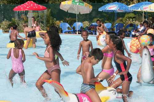 Des jeux d'eau pour les enfants des hauts Des jeux d'eau pour les enfants des hauts