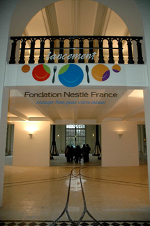 Le Siège de Nestlé France / Ancienne chocolaterie MENIER à Noisiel. Le Siège de Nestlé France / Ancienne chocolaterie MENIER à Noisiel.