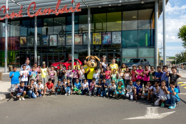 Les marmailles du quartier de Plateau-Caillou ... Les marmailles du quartier de Plateau-Caillou ...