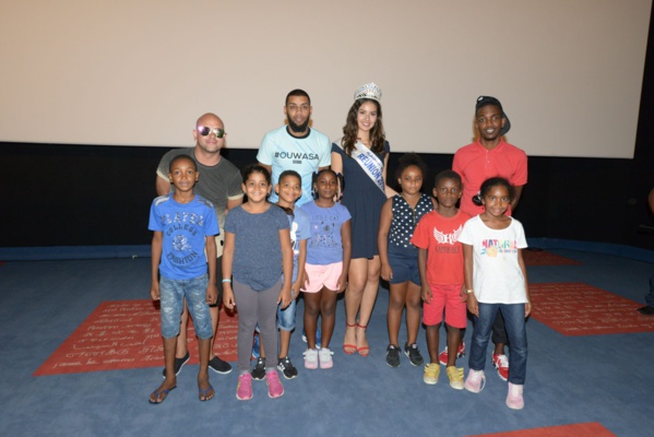 <center>Nestlé Réunion fête ses 50 ans<br> avec 150 enfants au cinéma