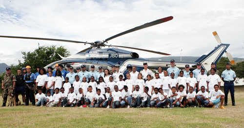 La Gendarmerie accueille les enfants des Hauts de Saint-Paul … La Gendarmerie accueille les enfants des Hauts de Saint-Paul …