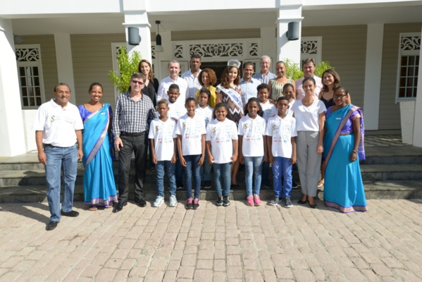 <center> "S'envoler vers le Rêve ..." <br>Destination Paris pour neuf petits saint-paulois ... <center> "S'envoler vers le Rêve ..." <br>Destination Paris pour neuf petits saint-paulois ...