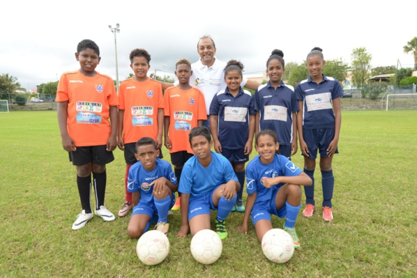 <center> "S'envoler vers le Rêve ..." <br>Destination Paris pour neuf petits saint-paulois ... <center> "S'envoler vers le Rêve ..." <br>Destination Paris pour neuf petits saint-paulois ...
