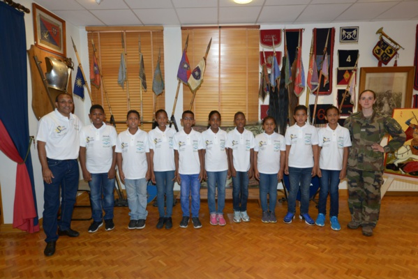 <center> Jour 8 : "S'envoler vers le Rêve ..." <br> "Au danger, mon plaisir" <br> 12ème Régiment des Cuirassiers <center> Jour 8 : "S'envoler vers le Rêve ..." <br> "Au danger, mon plaisir" <br> 12ème Régiment des Cuirassiers