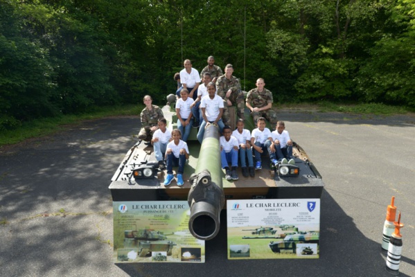 <center> Jour 8 : "S'envoler vers le Rêve ..." <br> "Au danger, mon plaisir" <br> 12ème Régiment des Cuirassiers <center> Jour 8 : "S'envoler vers le Rêve ..." <br> "Au danger, mon plaisir" <br> 12ème Régiment des Cuirassiers