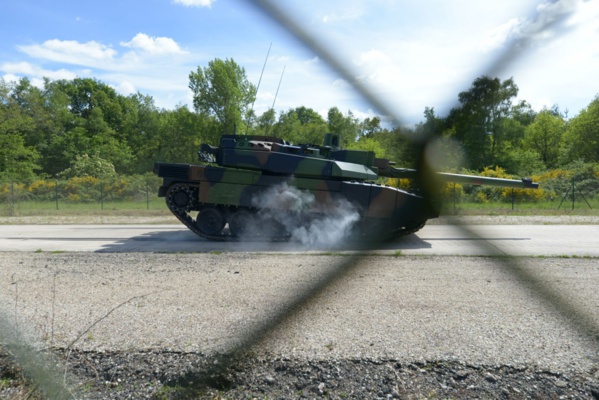 <center> Jour 8 : "S'envoler vers le Rêve ..." <br> "Au danger, mon plaisir" <br> 12ème Régiment des Cuirassiers <center> Jour 8 : "S'envoler vers le Rêve ..." <br> "Au danger, mon plaisir" <br> 12ème Régiment des Cuirassiers