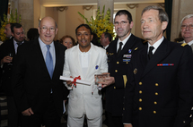Ibrahim INGAR reçoit la Médaille des Services Militaires Volontaires -  échelon « BRONZE »