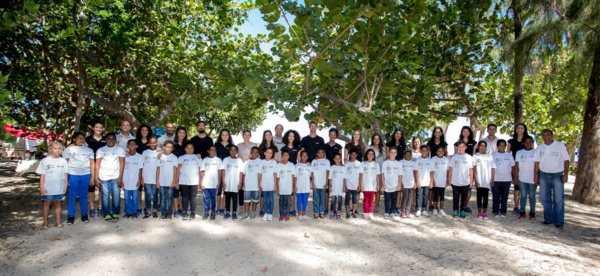 <center>Les marmailles découvrent la Réserve Marine <br>  avec les 12 candidates de Miss Réunion