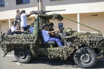 <center>Les marmailles de 1000 Sourires <br>  découvrent le 2ème RPIMA <center>Les marmailles de 1000 Sourires <br>  découvrent le 2ème RPIMA