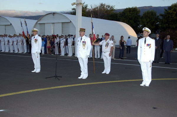 1000 Sourires salue les départs et les arrivées à la Base Aérienne 181 1000 Sourires salue les départs et les arrivées à la Base Aérienne 181