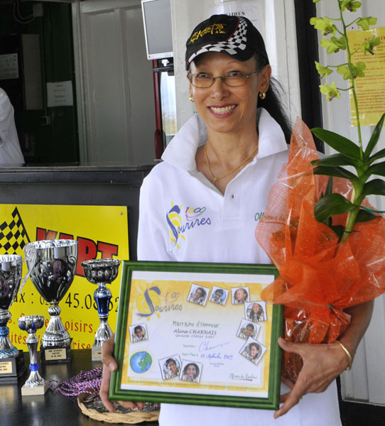 Aline CHARNAIS, deuxième Marraine d’Honneur  de l’Association 1000 Sourires