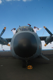Une journée de rêve à la Base Aérienne 181 pour les marmailles de 1000 Sourires Une journée de rêve à la Base Aérienne 181 pour les marmailles de 1000 Sourires