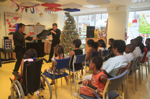 « Une après-midi récréative pour les enfants hospitalisés à l’Hôpital d’Enfants de Saint-Denis » « Une après-midi récréative pour les enfants hospitalisés à l’Hôpital d’Enfants de Saint-Denis »