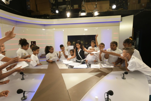 <center>Les marmailles de 1000 Sourires <br> dans les coulisses d'Antenne Réunion <br>avec Audrey Chane Pao Kan, Miss Réunion 2017