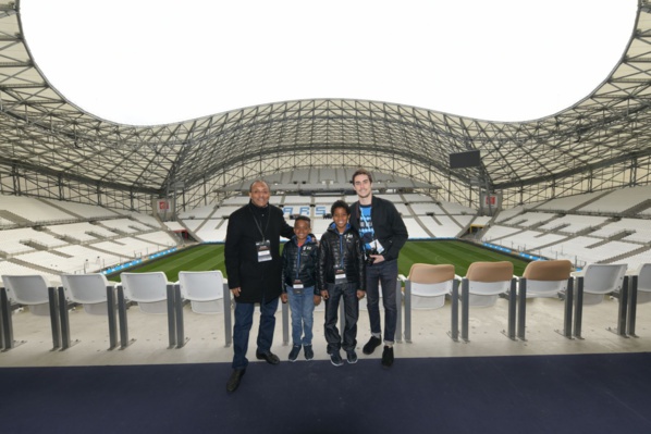 <Center>"Noël de Rêve à Marseille"<br> Jour 2 / mercredi 20 décembre 2017<br> Visite du Stade Orange Vélodrome <Center>"Noël de Rêve à Marseille"<br> Jour 2 / mercredi 20 décembre 2017<br> Visite du Stade Orange Vélodrome