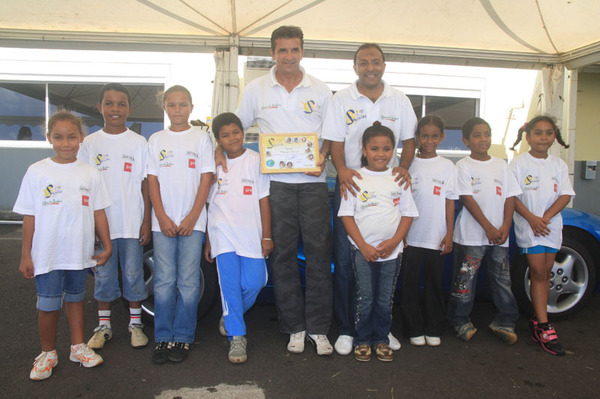 Malik UNIA, quadruple champion de la Réunion de Rallye – Parrain de l’Association 1000 Sourires