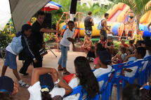 « Voyage aquatique pour les marmailles  de 1000 Sourires » « Voyage aquatique pour les marmailles  de 1000 Sourires »