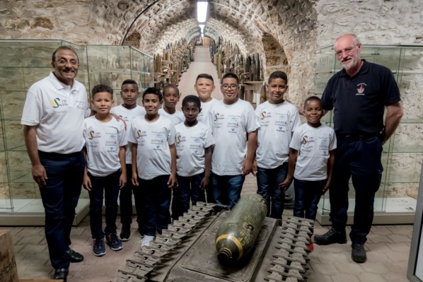 <center>Jour 4 : "S'envoler vers le Rêve  ..." <br>Journée citoyenne avec le Ministère de l’Intérieur<br> pour les petits réunionnais <center>Jour 4 : "S'envoler vers le Rêve  ..." <br>Journée citoyenne avec le Ministère de l’Intérieur<br> pour les petits réunionnais