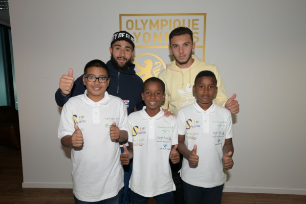 <center>Jour 10 : "S'envoler vers le Rêve  ..."<br>Les neuf marmailles ont rencontré Jérémy Morel <br> et ses coéquipiers  au Groupama Training Center