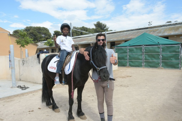 <center>Jour 12 : "S'envoler vers le Rêve  ..."<br> Rencontre avec les poneys <br> au Centre Equestre Pastré