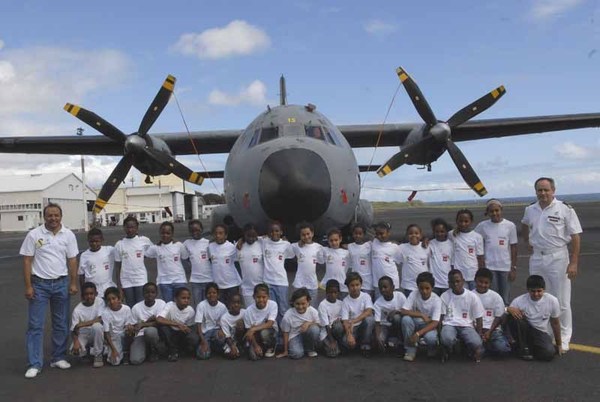 Le CYROI et la Base Aérienne 181  ouvrent leurs portes aux Very Important Marmailles  (V.I.M.) de 1000 Sourires