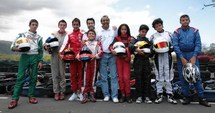 Les VIM de 1000 Sourires découvrent le kart  avec des champions de la Réunion ...