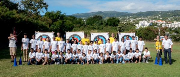 <center>Tir à l’arc: Les marmailles de 1000 Sourires<br> se prennent pour Robin des bois