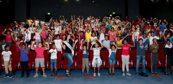 <center> 150 sourires au cinéma <br>avec Nestlé Réunion <center> 150 sourires au cinéma <br>avec Nestlé Réunion