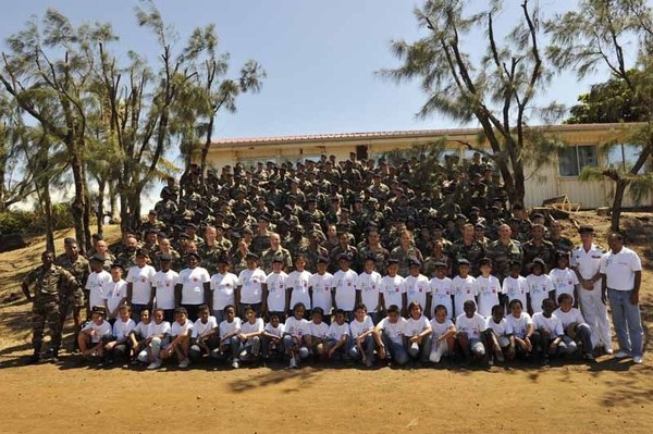 Le RSMA invite les V.I.M. (Very Important Marmailles)  de  1000 Sourires  pour une journée de découverte Le RSMA invite les V.I.M. (Very Important Marmailles)  de  1000 Sourires  pour une journée de découverte