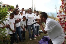 Les V.I.M. de  1000 Sourires fêtent Noël à bord  d’un hélicoptère