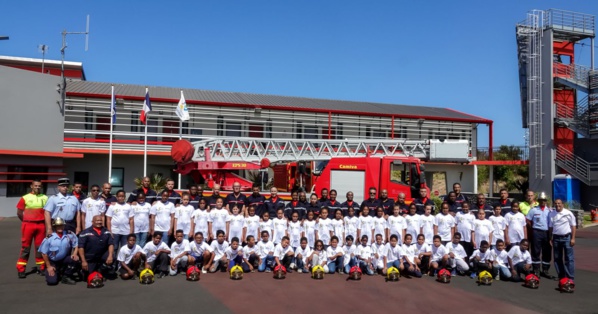 <center>Une journée dans la peau d’un sapeur-pompier <br>pour les marmailles de 1000 Sourires <center>Une journée dans la peau d’un sapeur-pompier <br>pour les marmailles de 1000 Sourires