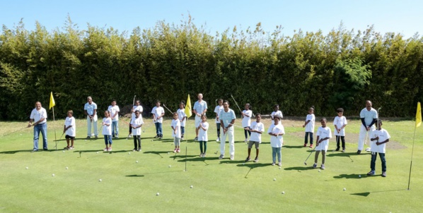<center>Initiation au golf <br>pour les marmailles de 1000 Sourires <center>Initiation au golf <br>pour les marmailles de 1000 Sourires