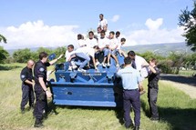 La gendarmerie accueille les marmailles des quartiers de Savannah et de bellèmène La gendarmerie accueille les marmailles des quartiers de Savannah et de bellèmène