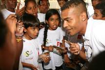 1000 Sourires  parraine son 4000ème enfant à la Base Aérienne 181