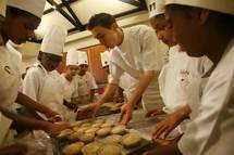 «Le Palm Hôtel & Spa**** déroule son tapis rouge pour les V.I.M. de 1000 Sourires » «Le Palm Hôtel & Spa**** déroule son tapis rouge pour les V.I.M. de 1000 Sourires »