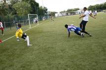 « Séance de jeux » en V.I.M. * avec Benoît TREMOULINAS – Défenseur FC Girondins de Bordeaux et Dimitri PAYET – Attaquant AS Saint-Etienne « Séance de jeux » en V.I.M. * avec Benoît TREMOULINAS – Défenseur FC Girondins de Bordeaux et Dimitri PAYET – Attaquant AS Saint-Etienne