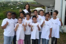 <center>Baptême d’hélicoptère :<br> les marmailles de 1000 Sourires  <br>découvrent leur ville vue du ciel