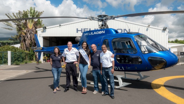 <center>Baptême d’hélicoptère :<br> les marmailles de 1000 Sourires  <br>découvrent leur ville vue du ciel <center>Baptême d’hélicoptère :<br> les marmailles de 1000 Sourires  <br>découvrent leur ville vue du ciel