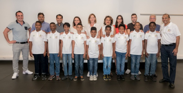 <center>"S'envoler vers le Rêve ..."  <br>Rencontre avec les partenaires .... <center>"S'envoler vers le Rêve ..."  <br>Rencontre avec les partenaires ....