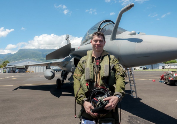 <center>"S'envoler vers le Rêve ..." <br> Le mot des enfants, du président de 1000 Sourires et des parrains.... <center>"S'envoler vers le Rêve ..." <br> Le mot des enfants, du président de 1000 Sourires et des parrains....