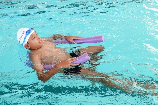 <center>"S'envoler vers le Rêve ..." <br> Jour 5 : Cercle des Nageurs de Marseille <br> les marmailles dans le grand bain <center>"S'envoler vers le Rêve ..." <br> Jour 5 : Cercle des Nageurs de Marseille <br> les marmailles dans le grand bain