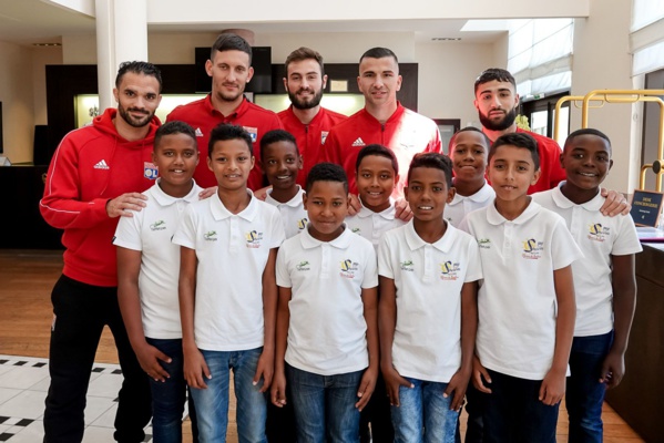 <center>"S'envoler vers le Rêve ..."  <br> Jour 7: Les marmailles reçus en VIM<br> par l’OM et l’OL .... <center>"S'envoler vers le Rêve ..."  <br> Jour 7: Les marmailles reçus en VIM<br> par l’OM et l’OL ....