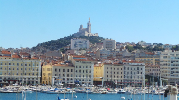 <center>"S'envoler vers le Rêve ..."  <br> Jour 7: Les marmailles reçus en VIM<br> par l’OM et l’OL ....