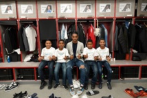 <center>"S'envoler vers le Rêve ..."  <br> Jour 10 : Fabrice Abriel accueille les marmailles  <br>en VIM (Very Important Marmailles) <br>au club Amiens SC (Ligue 1)