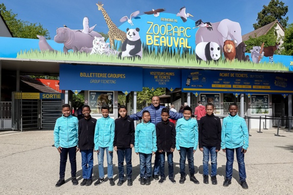 <center>"S'envoler vers le Rêve ..."  <br> Jour 11 : Les marmailles de 1000 Sourires passent un journée de Rêve <br> en compagnie des animaux du Zoo de Beauval