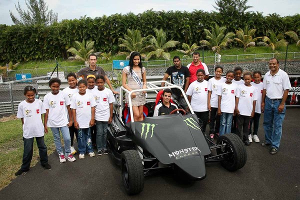 <center>Challenge sportif inédit<br>  pour les marmailles de 1000 Sourires  <center>Challenge sportif inédit<br>  pour les marmailles de 1000 Sourires