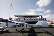 <center>Baptême en ULM <br>pour les V.I.M. (Very Important marmaille) de Saint-Gilles les Hauts <center>Baptême en ULM <br>pour les V.I.M. (Very Important marmaille) de Saint-Gilles les Hauts