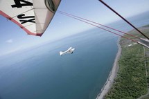 <center>Baptême en ULM <br>pour les V.I.M. (Very Important marmaille) de Saint-Gilles les Hauts <center>Baptême en ULM <br>pour les V.I.M. (Very Important marmaille) de Saint-Gilles les Hauts