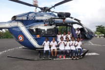 <center>Les marmailles de 1000 Sourires <br>découvrent le métier de gendarme à La Redoute <center>Les marmailles de 1000 Sourires <br>découvrent le métier de gendarme à La Redoute